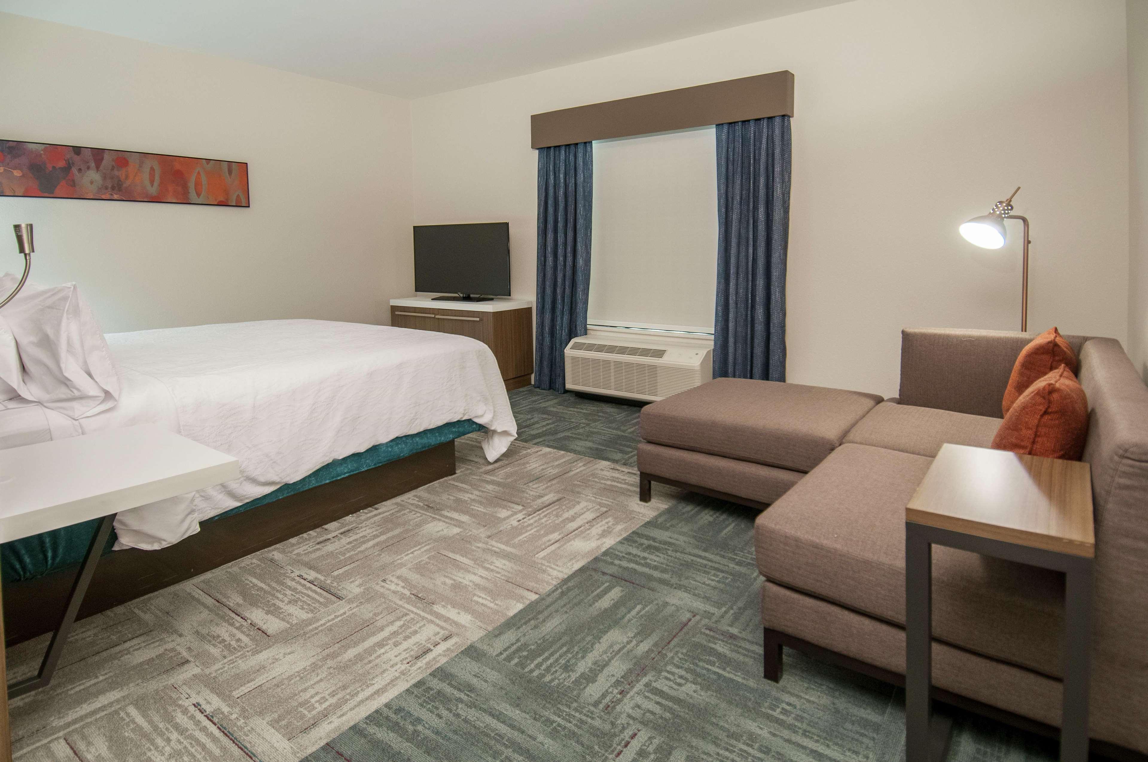 Hilton Garden Inn Jackson/קלינטון מראה חיצוני תמונה