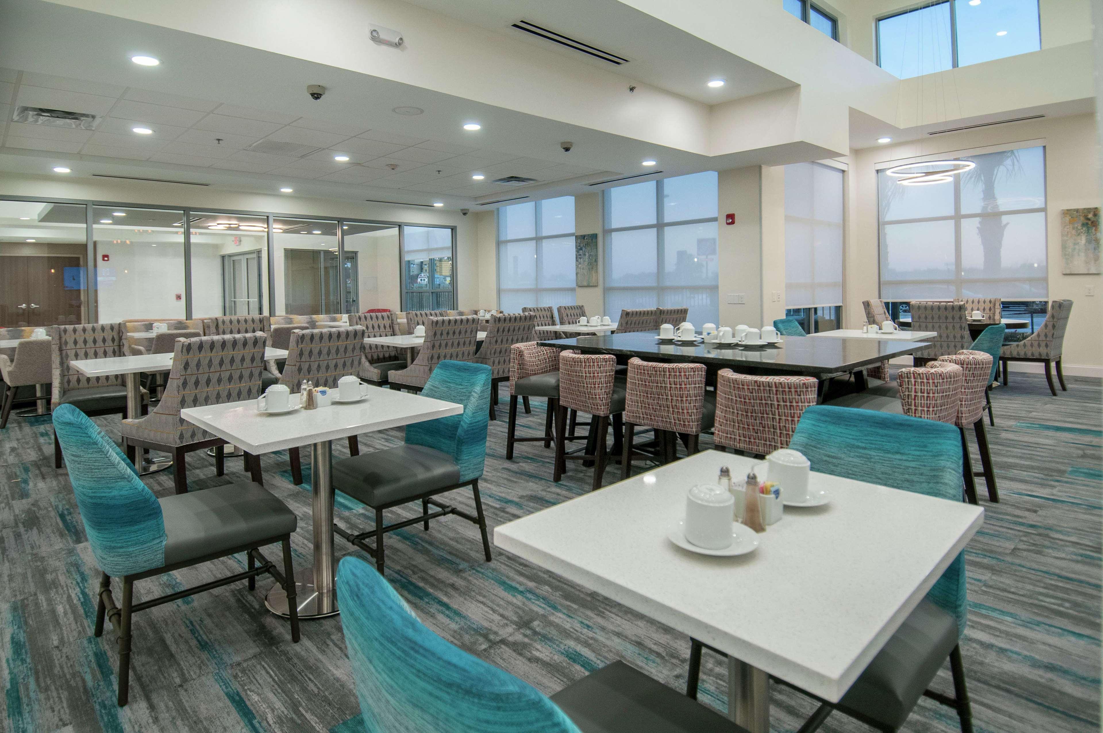 Hilton Garden Inn Jackson/קלינטון מראה חיצוני תמונה