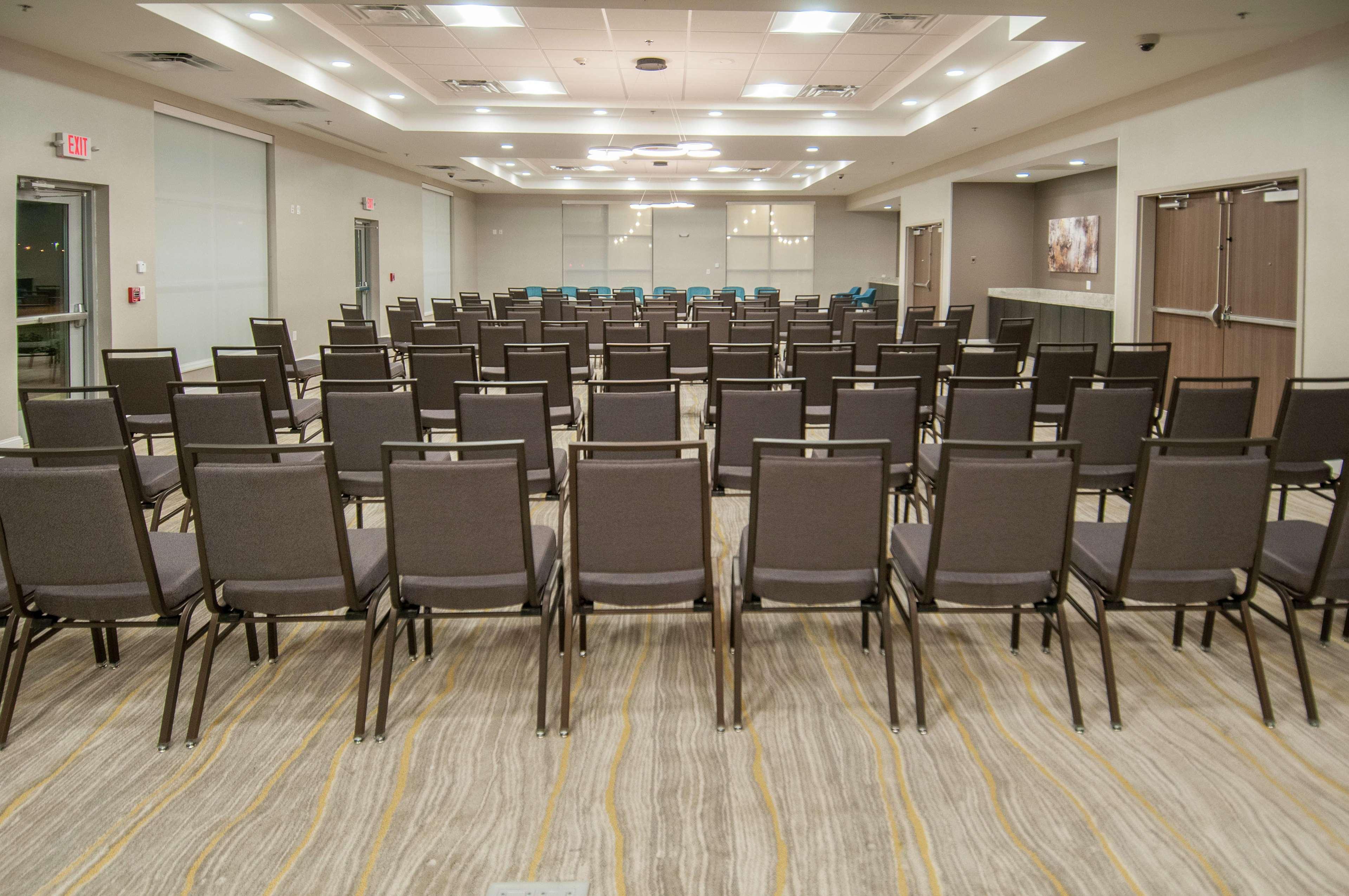 Hilton Garden Inn Jackson/קלינטון מראה חיצוני תמונה