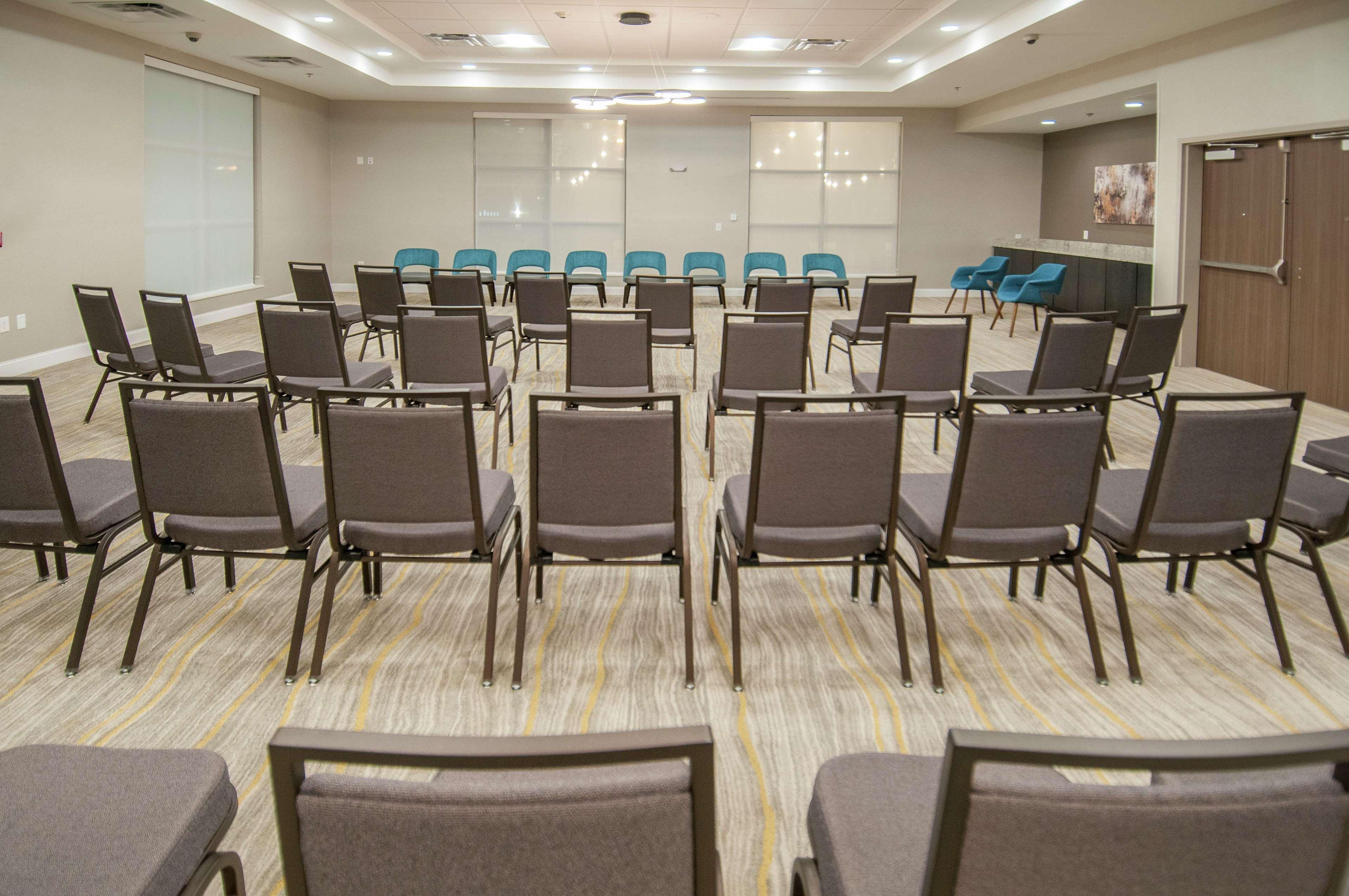 Hilton Garden Inn Jackson/קלינטון מראה חיצוני תמונה