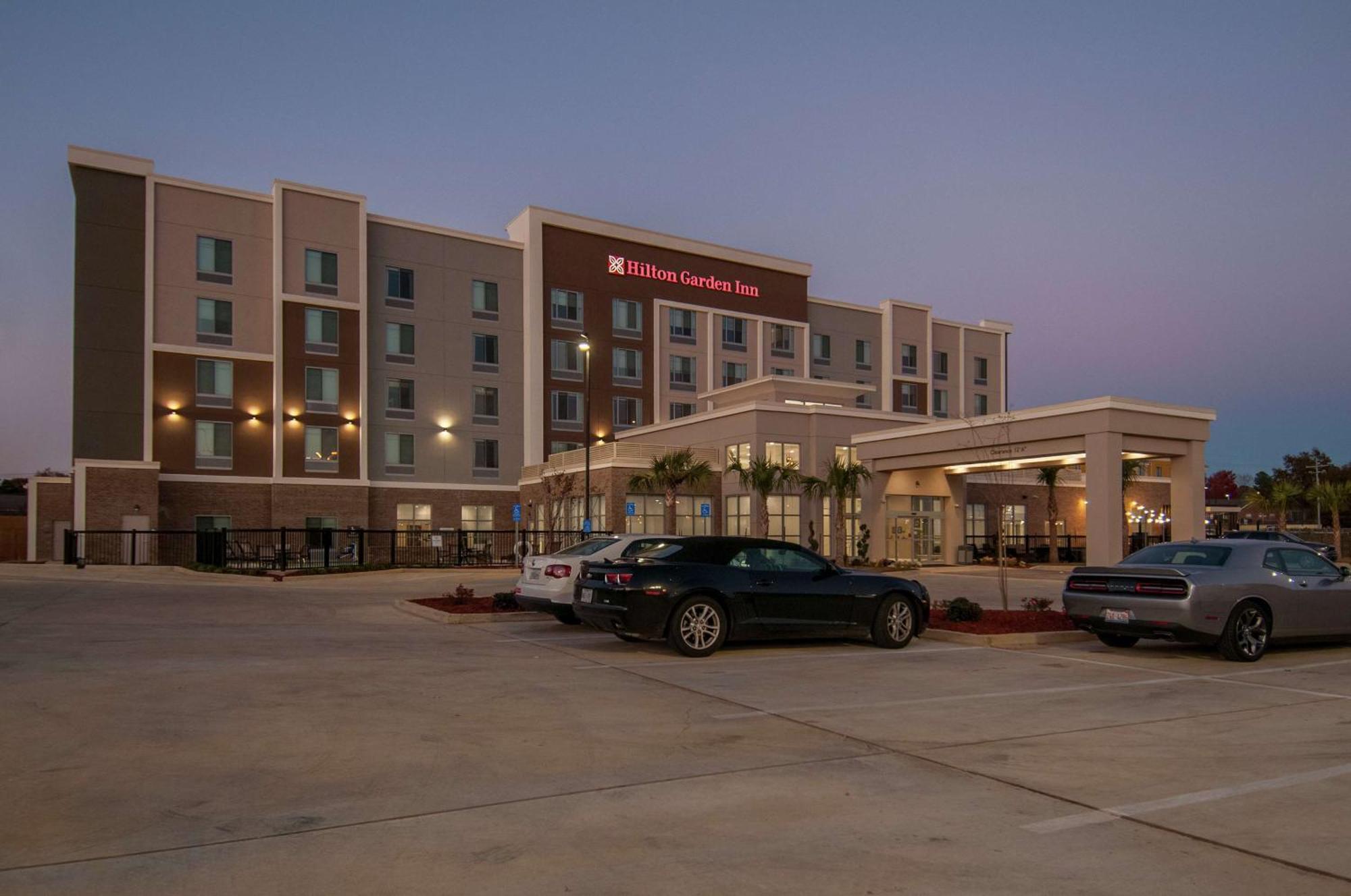 Hilton Garden Inn Jackson/קלינטון מראה חיצוני תמונה